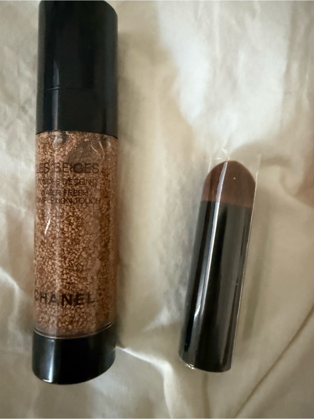 CHANEL Les Beiges water-fresh complexion touch B40